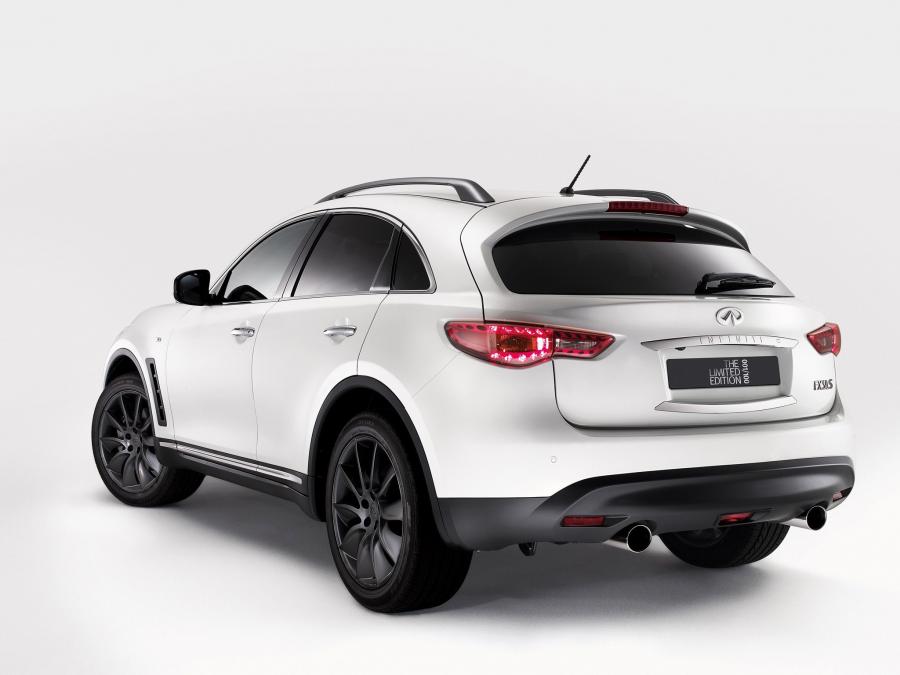  Infiniti FX50 S Limited Edition 2010 года  (EU) (фото 12 из 13)
